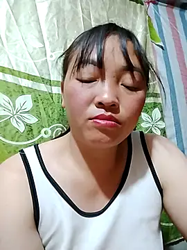 Minkine022 online show from April 12, 2026, 5:18 pm