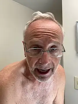 Snapshot of ApolloThrust chatting on October 10, 2025, 12:48 pm ApolloThrust online show from October 10, 2025, 12:48 pm