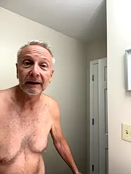 Snapshot of ApolloThrust chatting on October 13, 2025, 12:16 pm ApolloThrust online show from October 13, 2025, 12:16 pm