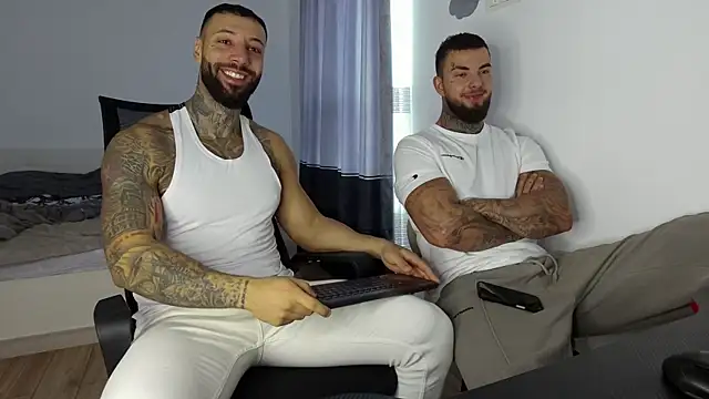 Snapshot of MasculineGuy99 chatting on October 14, 2025, 6:47 am MasculineGuy99 online show from October 14, 2025, 6:47 am