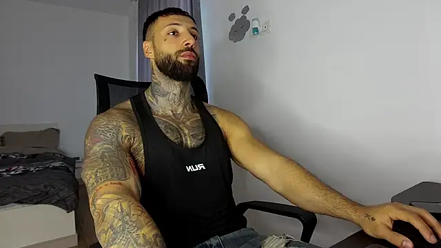 Snapshot of MasculineGuy99 chatting on November 9, 2025, 7:06 am MasculineGuy99 online show from November 9, 2025, 7:06 am