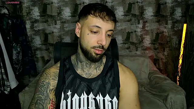 MasculineGuy99 online show from January 15, 2026, 5:16 pm