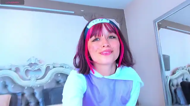 Snapshot of SiaSavach chatting on November 13, 2025, 7:35 pm SiaSavach online show from November 13, 2025, 7:35 pm