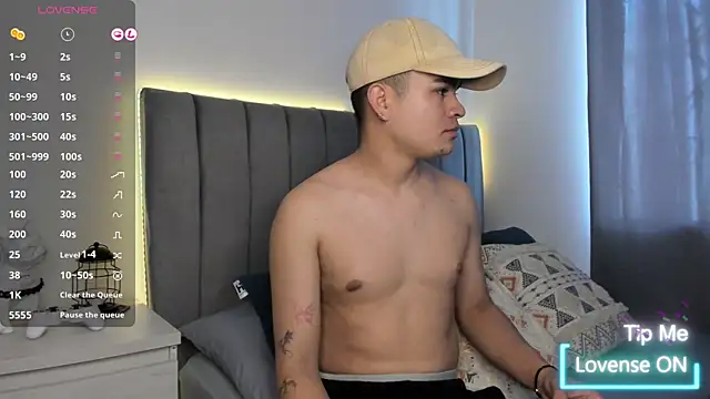 Snapshot of JARETHH chatting on October 24, 2025, 1:40 pm JARETHH online show from October 24, 2025, 1:40 pm