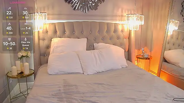 NicoleBellin online show from November 20, 2025, 6:02 am