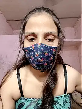 Snapshot of DIVINEDIVAA chatting on October 4, 2025, 7:34 pm DIVINEDIVAA online show from October 4, 2025, 7:34 pm