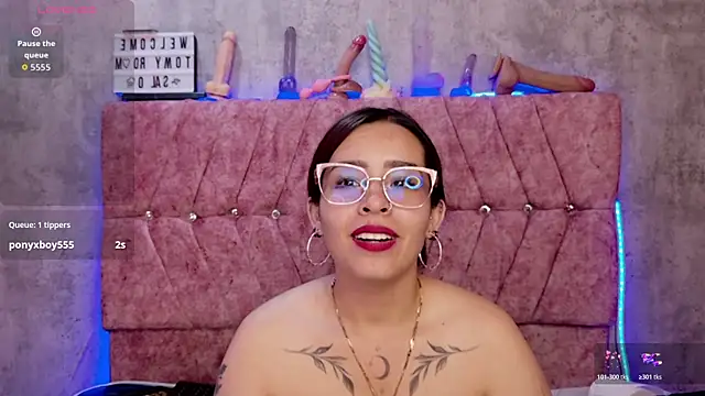 Mia lopez 1 online show from May 14, 2026, 10:33 am