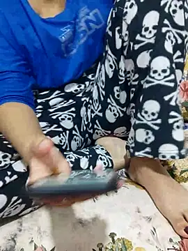 Snapshot of Rihame07 chatting on November 10, 2025, 8:35 am Rihame07 online show from November 10, 2025, 8:35 am