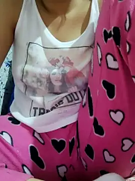 Snapshot of Rihame07 chatting on November 15, 2025, 9:54 pm Rihame07 online show from November 15, 2025, 9:54 pm