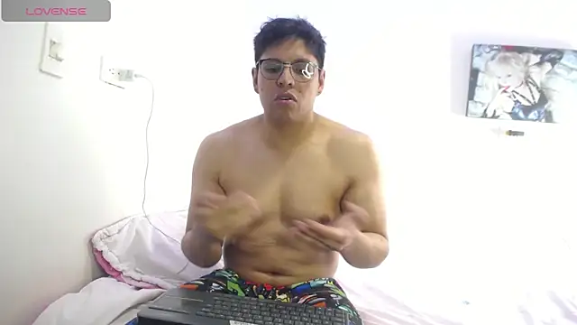 MikeandLindsay online show from October 11, 2025, 10:41 pm