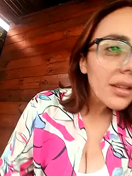 Jade 1-9 online show from November 6, 2025, 4:19 pm