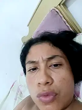 Lil emir25 online show from November 9, 2025, 6:23 am