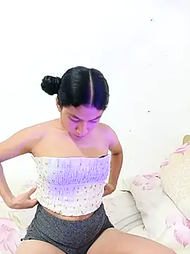 Lil emir25 online show from November 10, 2025, 7:35 pm