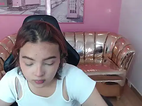 Snapshot of mia_foster_t chatting on October 21, 2025, 12:50 pm mia foster t online show from October 21, 2025, 12:50 pm