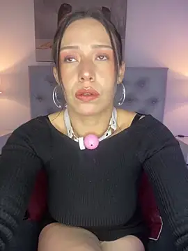 Snapshot of Mariaaam_ chatting on October 15, 2025, 12:05 pm Mariaaam online show from October 15, 2025, 12:05 pm