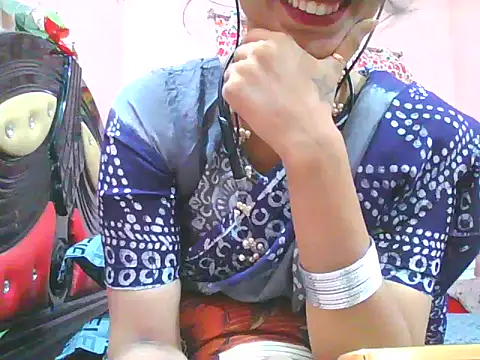 Snapshot of night_queeen7 chatting on November 4, 2025, 7:24 pm night queeen7 online show from November 4, 2025, 7:24 pm