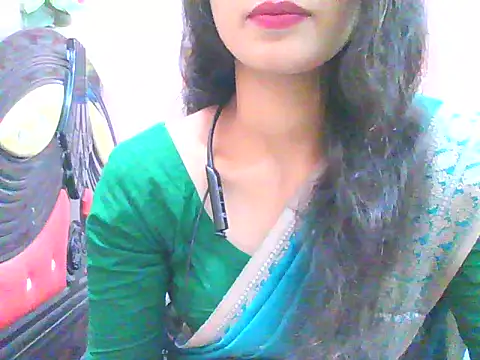 Snapshot of night_queeen7 chatting on November 13, 2025, 6:07 pm night queeen7 online show from November 13, 2025, 6:07 pm