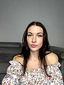 Snapshot of HannaGerman chatting on October 7, 2025, 2:14 pm HannaGerman online show from October 7, 2025, 2:14 pm