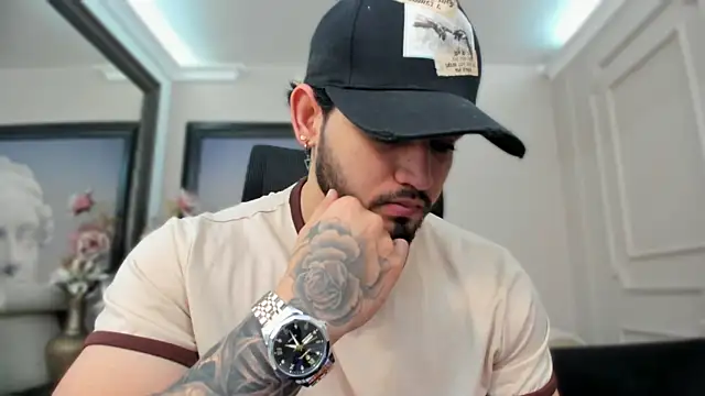 Snapshot of ElianKeiser chatting on October 23, 2025, 12:26 pm ElianKeiser online show from October 23, 2025, 12:26 pm