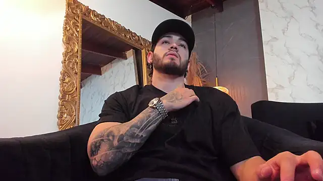 Snapshot of ElianKeiser chatting on November 15, 2025, 12:23 pm ElianKeiser online show from November 15, 2025, 12:23 pm