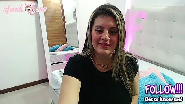 Snapshot of sweet_christtydiaz chatting on October 1, 2025, 9:21 pm sweet christtydiaz online show from October 1, 2025, 9:21 pm