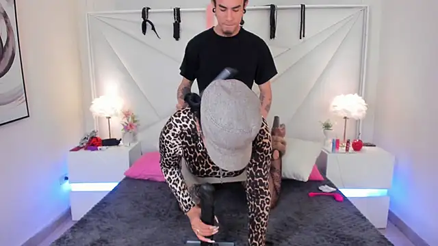 Snapshot of conjuring_ chatting on November 16, 2025, 3:12 am conjuring online show from November 16, 2025, 3:12 am