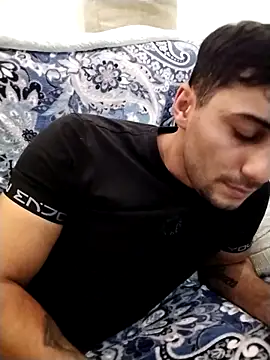 gooddboy01 online show from November 1, 2025, 9:50 pm