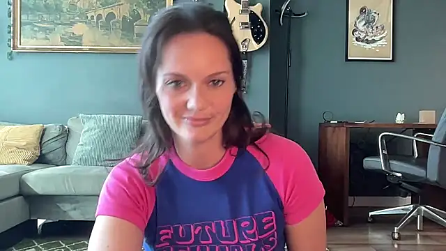 Snapshot of ashlynlotus chatting on October 4, 2025, 10:19 pm ashlynlotus online show from October 4, 2025, 10:19 pm