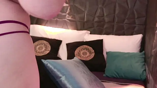 Snapshot of Hurrem99 chatting on October 10, 2025, 8:08 pm Hurrem99 online show from October 10, 2025, 8:08 pm