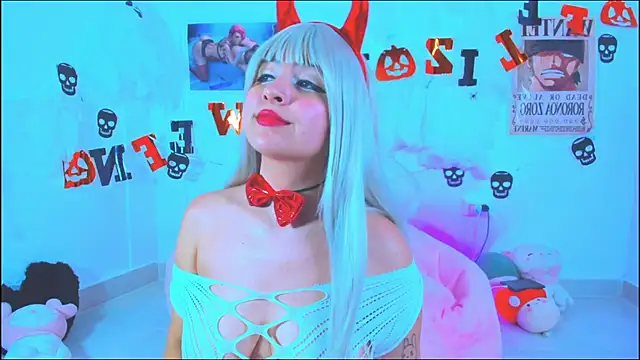 Snapshot of Miaengels_ chatting on October 13, 2025, 1:05 am Miaengels online show from October 13, 2025, 1:05 am