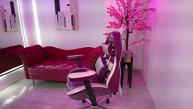 Summer miller online show from November 14, 2025, 11:31 am