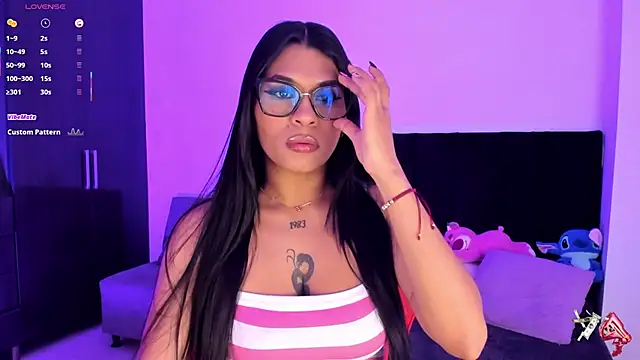 Snapshot of Gemma-ros chatting on November 12, 2025, 8:30 pm Gemma-ros online show from November 12, 2025, 8:30 pm