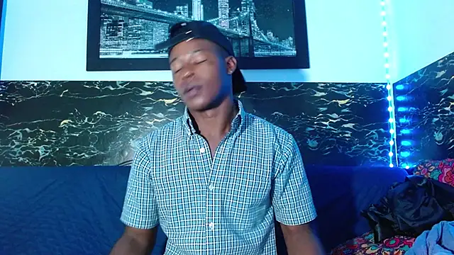 Snapshot of Dark_stallionX chatting on October 11, 2025, 3:06 am Dark stallionX online show from October 11, 2025, 3:06 am