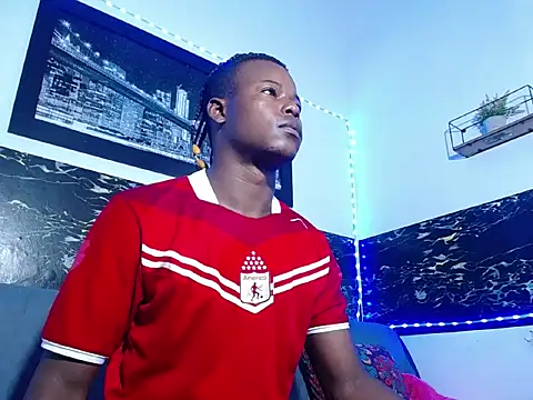 Snapshot of Dark_stallionX chatting on October 16, 2025, 3:24 pm Dark stallionX online show from October 16, 2025, 3:24 pm