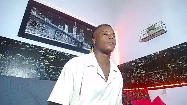 Snapshot of Dark_stallionX chatting on October 17, 2025, 4:20 pm Dark stallionX online show from October 17, 2025, 4:20 pm