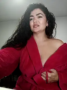 Snapshot of tutisex_ chatting on October 22, 2025, 4:35 am tutisex online show from October 22, 2025, 4:35 am