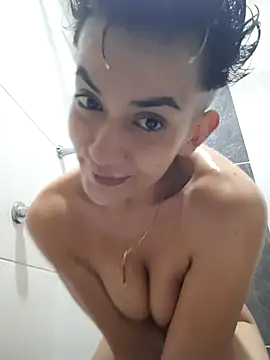 Snapshot of Zulyhenao chatting on October 5, 2025, 1:20 pm Zulyhenao online show from October 5, 2025, 1:20 pm