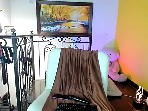 Snapshot of Zulyhenao chatting on November 8, 2025, 9:53 am Zulyhenao online show from November 8, 2025, 9:53 am