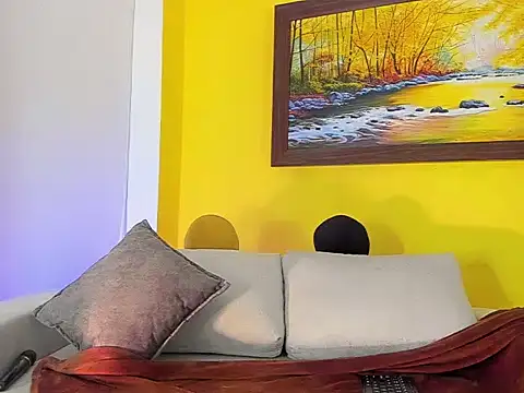 Zulyhenao online show from January 8, 2026, 10:50 am