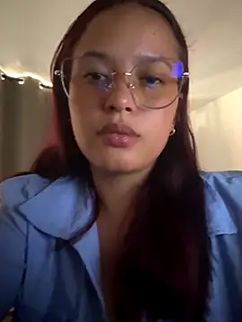 Snapshot of Liily_Star chatting on October 6, 2025, 6:27 pm Liily Star online show from October 6, 2025, 6:27 pm