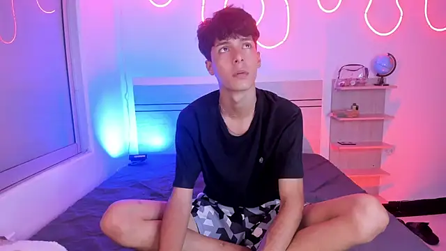 luccas ferreira online show from November 4, 2025, 7:35 pm