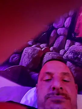 Snapshot of danielneal84 chatting on March 4, 2026, 2:39 am danielneal84 online show from March 4, 2026, 2:39 am