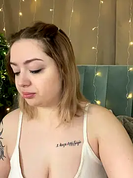 KellyMoors online show from October 20, 2025, 1:17 am