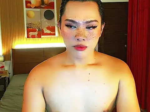 Snapshot of fallinLunaxX chatting on October 18, 2025, 7:36 pm fallinLunaxX online show from October 18, 2025, 7:36 pm