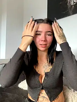 Snapshot of YoungZoexx chatting on October 30, 2025, 10:16 am YoungZoexx online show from October 30, 2025, 10:16 am