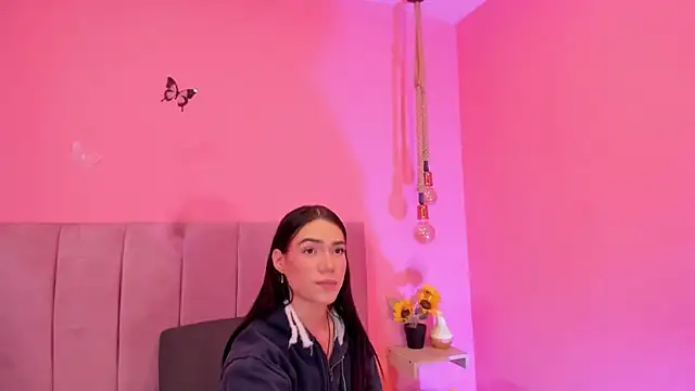 AlanaRosee   online show from October 26, 2025, 8:53 am