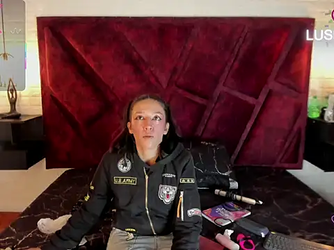 Julieta Slav3 online show from March 19, 2026, 9:19 pm