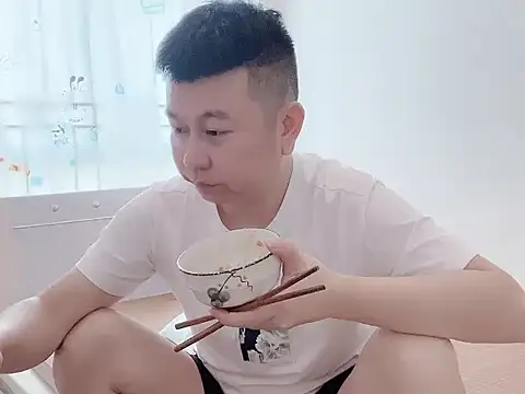 Snapshot of dachui_168 chatting on October 16, 2025, 4:24 am dachui 168 online show from October 16, 2025, 4:24 am