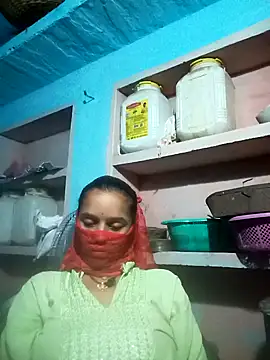 Snapshot of Cuty_kanchna chatting on October 6, 2025, 3:53 pm Cuty kanchna online show from October 6, 2025, 3:53 pm