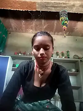 Snapshot of Cuty_kanchna chatting on October 9, 2025, 6:11 am Cuty kanchna online show from October 9, 2025, 6:11 am